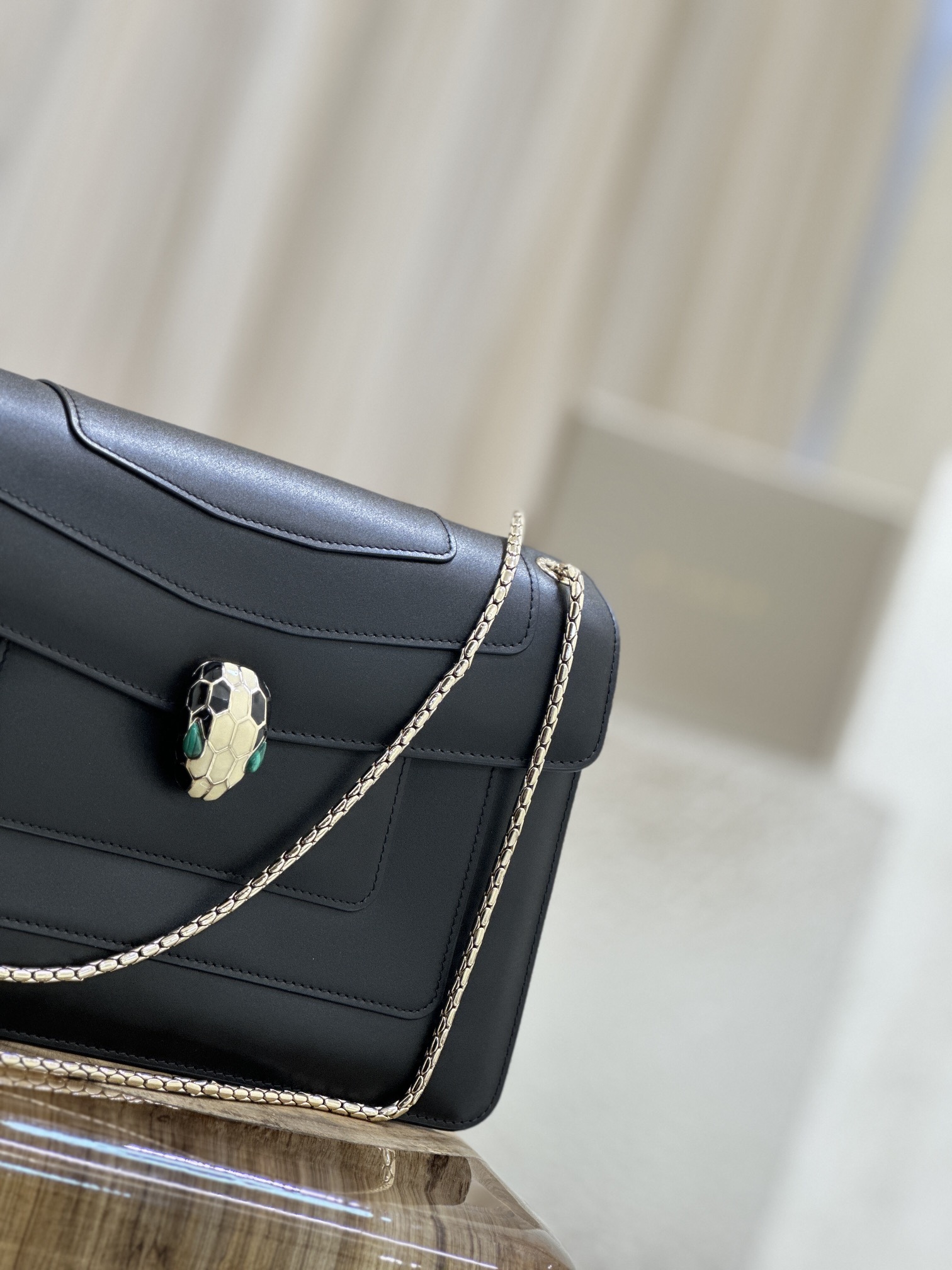 Handbags Bvlgari 35362 size:28*19*8 cm - vstockx