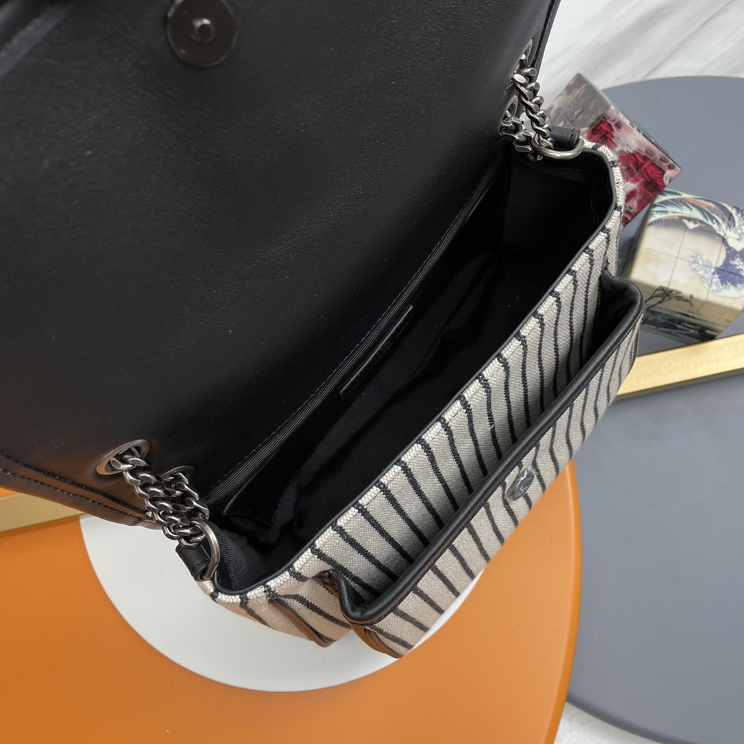 Handbags SAINT LAURENT 533037 size 22  16.5  12 cm - vstockx