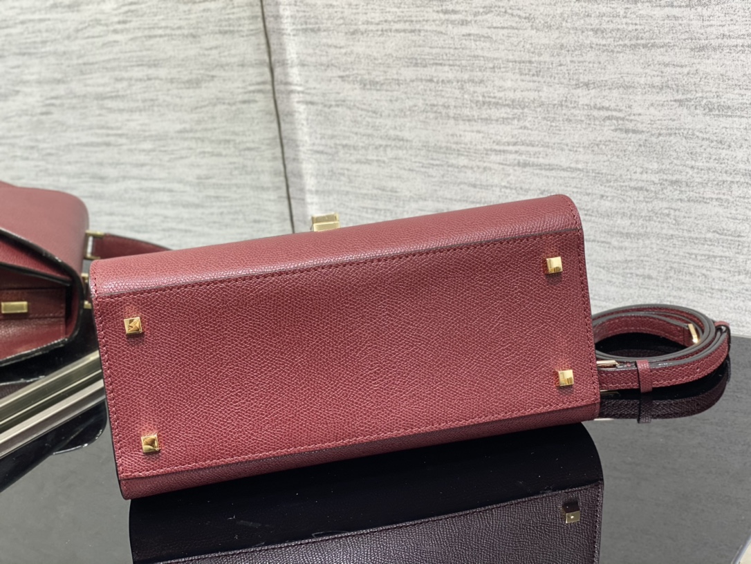 Handbag VALEXTRA size ** - vstockx