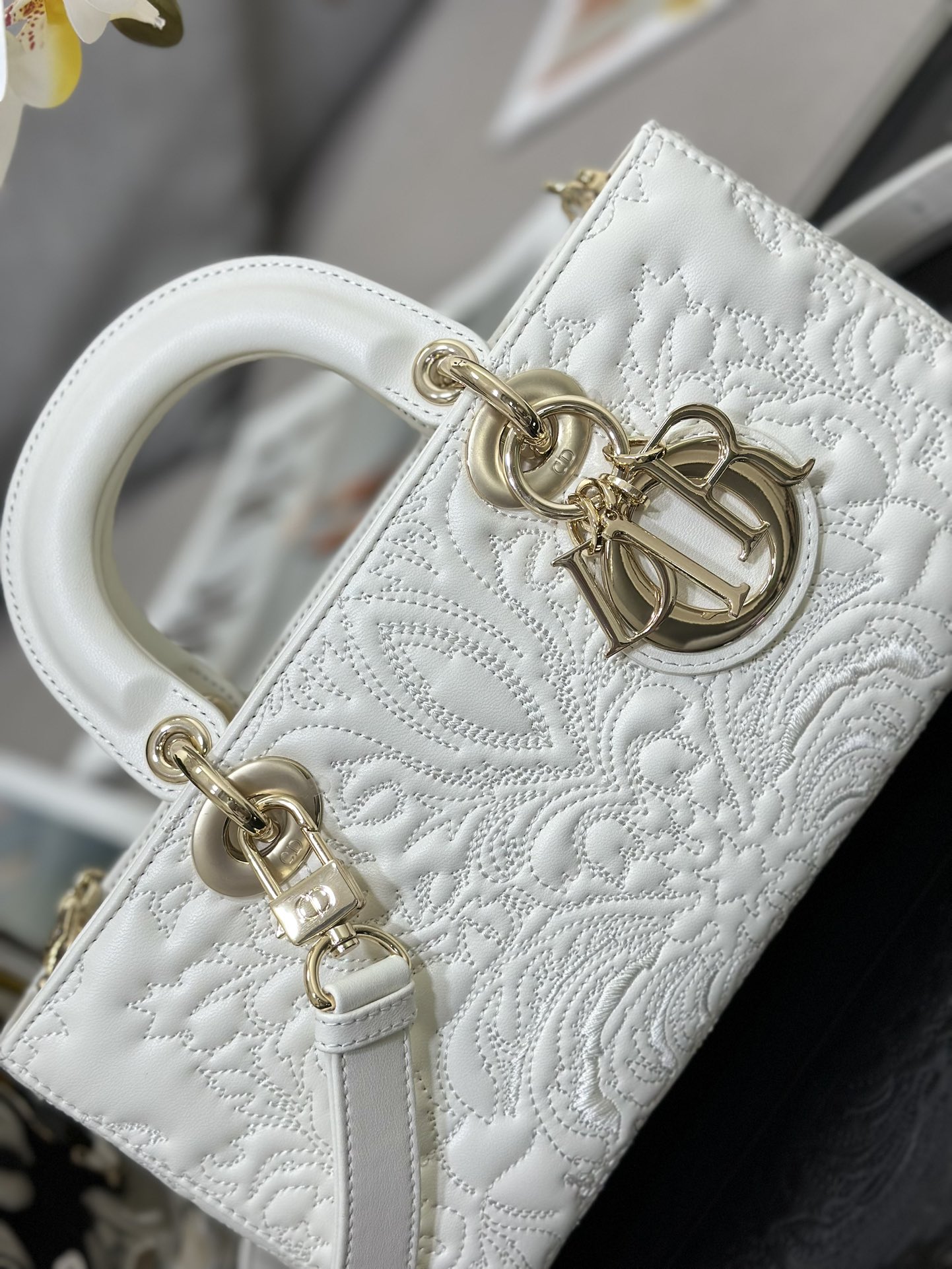 Handbags Lady Dior M0540 size:22*13.5*5 cm - vstockx