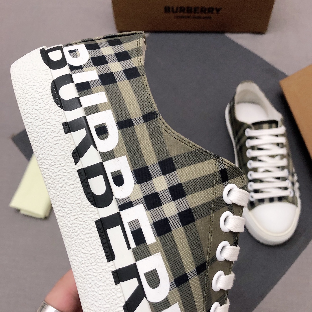 Burberry Perforated Check Sneaker 12 - vstockx