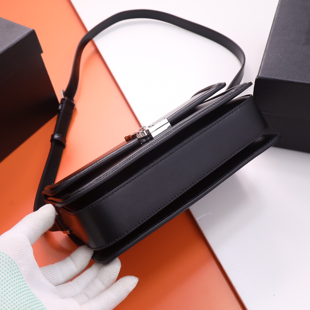 Handbags SAINT LAURENT 634305 size 23x16x6 cm - vstockx