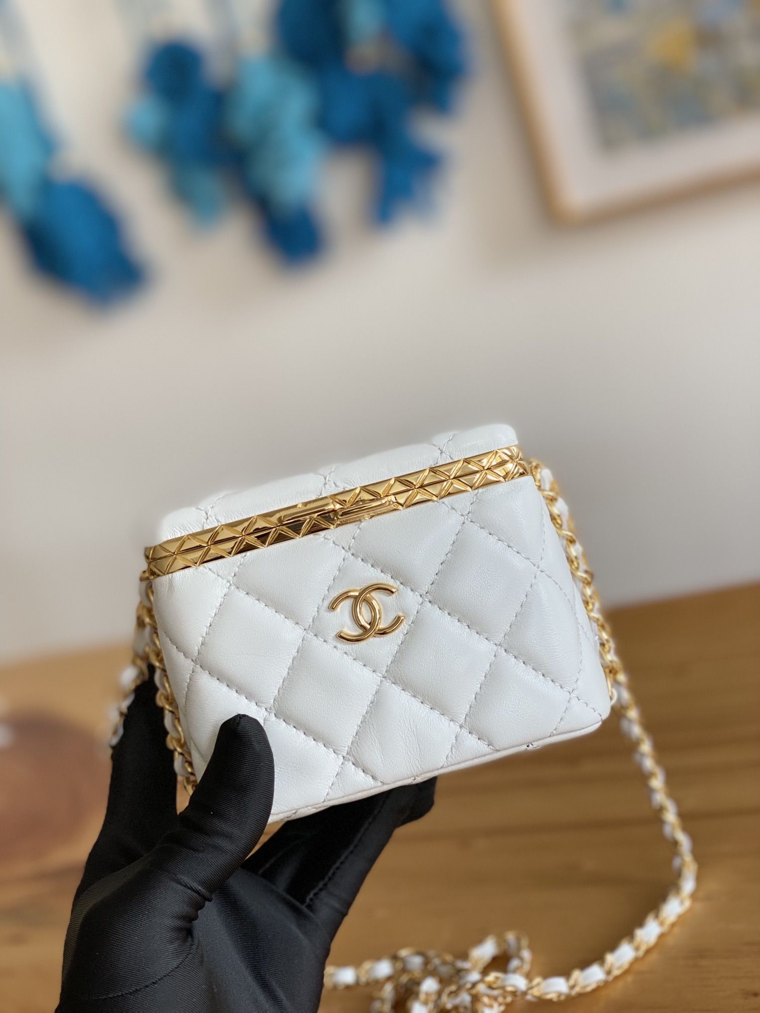 Handbag Chanel AP2717 size 9.5  11  8 cm - vstockx