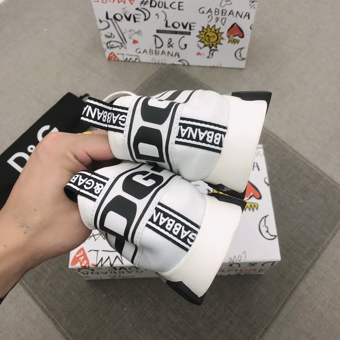 Dolce & Gabbana Sorrento 17 - vstockx