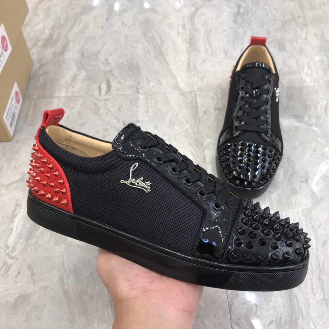 Christian Louboutin Louis Junior Spikes Orlato Flat Sneakers 55 - vstockx