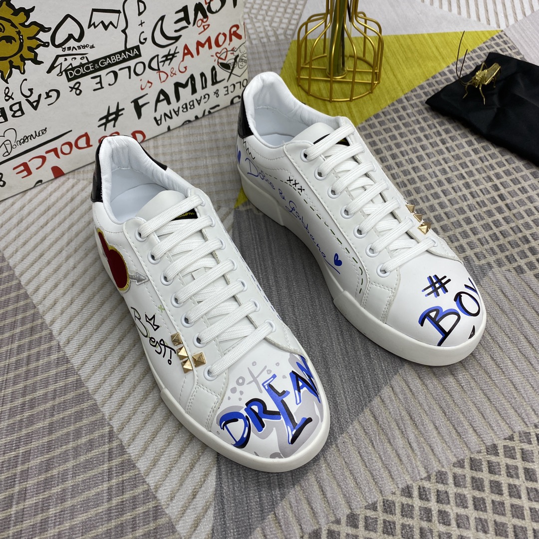 Dolce & Gabbana Low Tops Sneakers 104 - vstockx