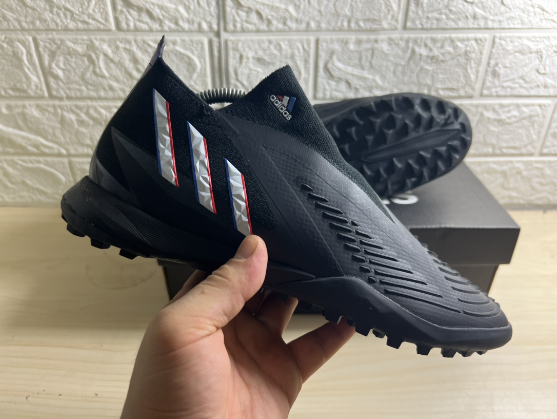 AD football shoes 21 - vstockx
