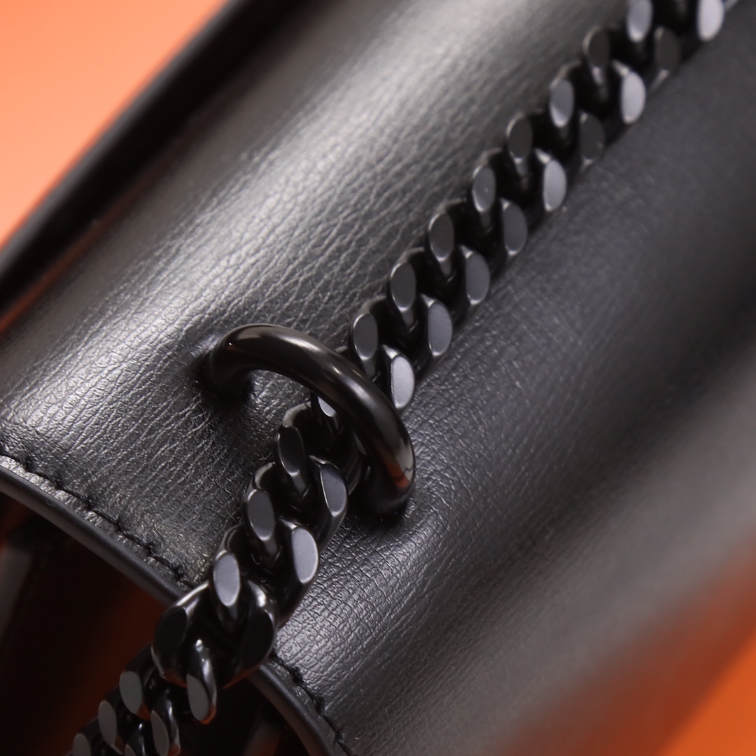 Handbags SAINT LAURENT 442906 size 22x8x16 cm - vstockx