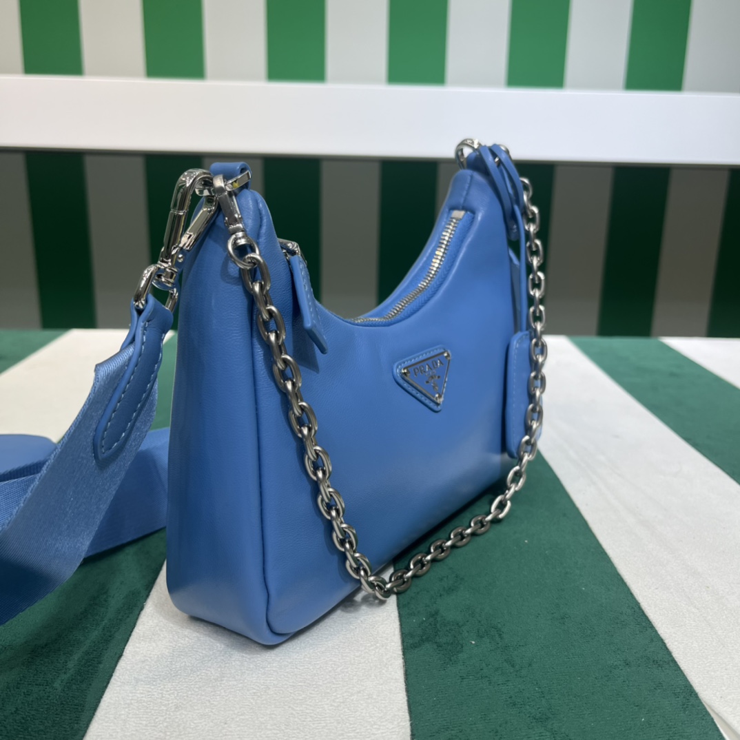 Handbags Prada 1BH240 size:22*12*6 cm - vstockx