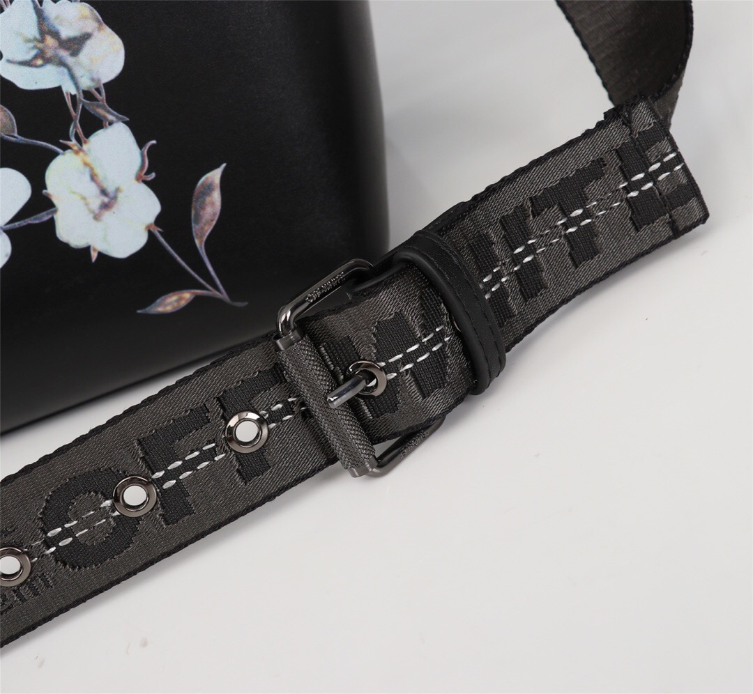 handbags OFF-White 505  6443870  size:32*25*15cm - vstockx