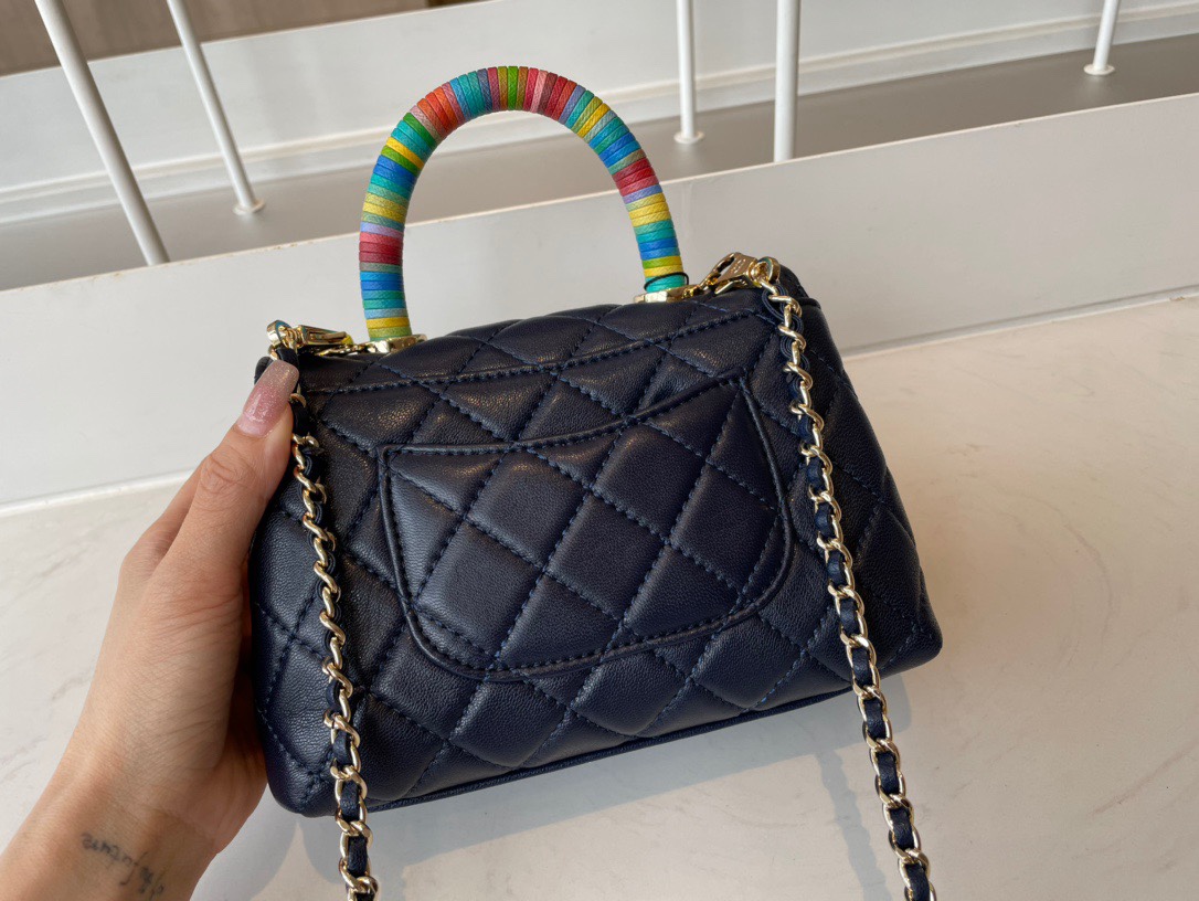 Handbag Chanel AS2215 - vstockx