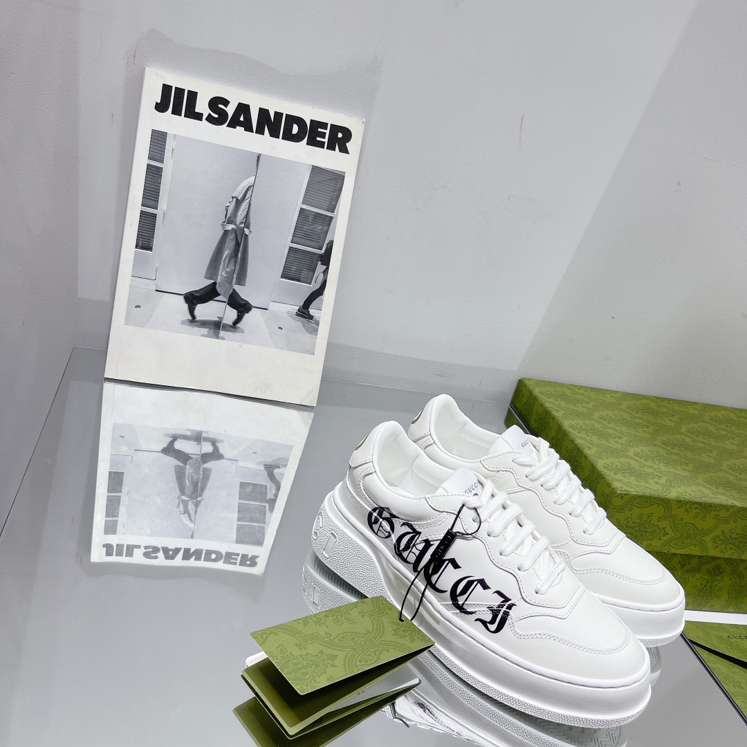 Gucci Women's GG sneaker 2 - vstockx