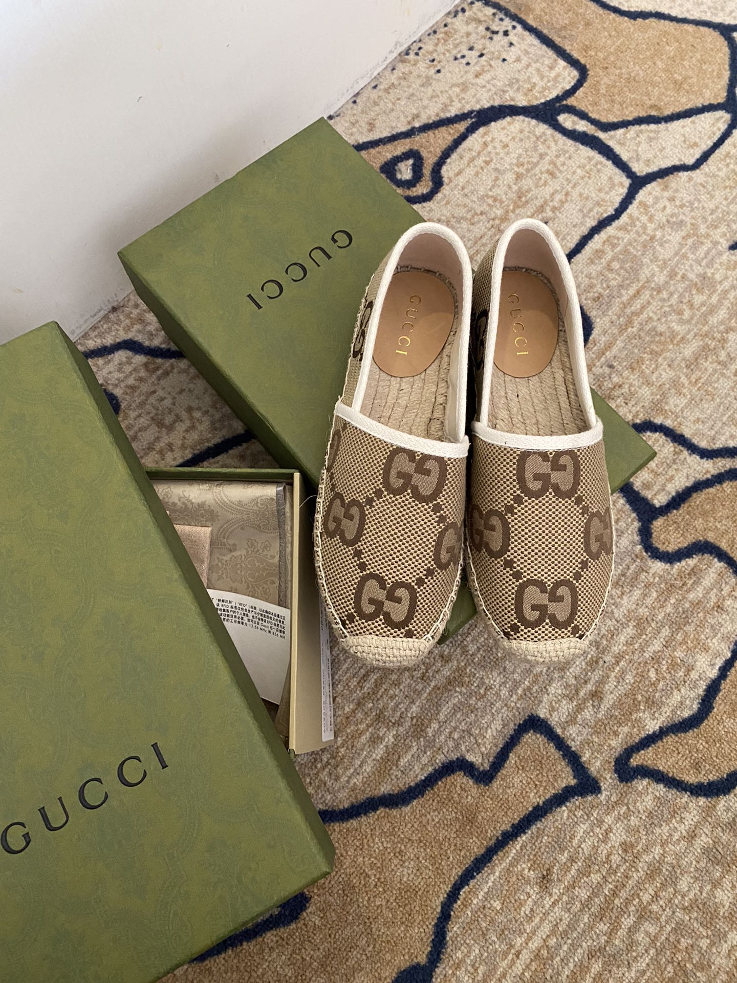 Gucci Leather espadrille with Double G WOMEN 2 - vstockx