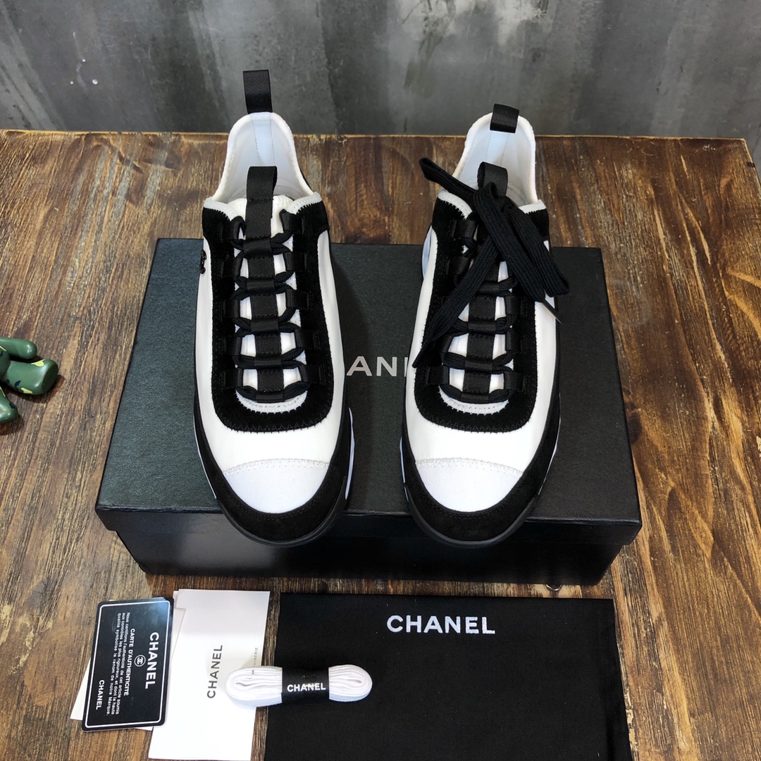 Chanel Fabric & Suede Calfskin Low Top Sneaker 15 - vstockx