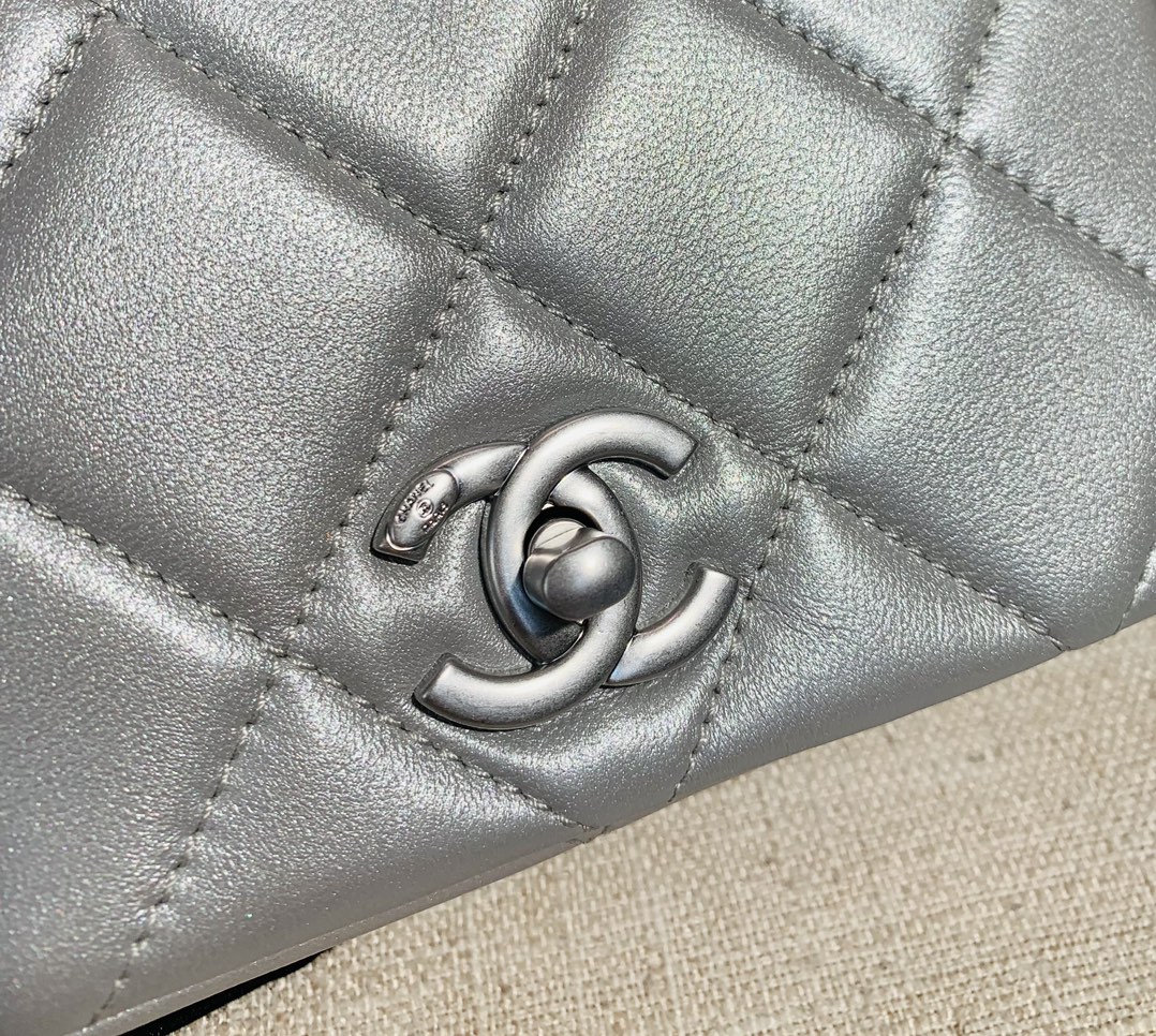 Handbag Chanel size 18 cm - vstockx
