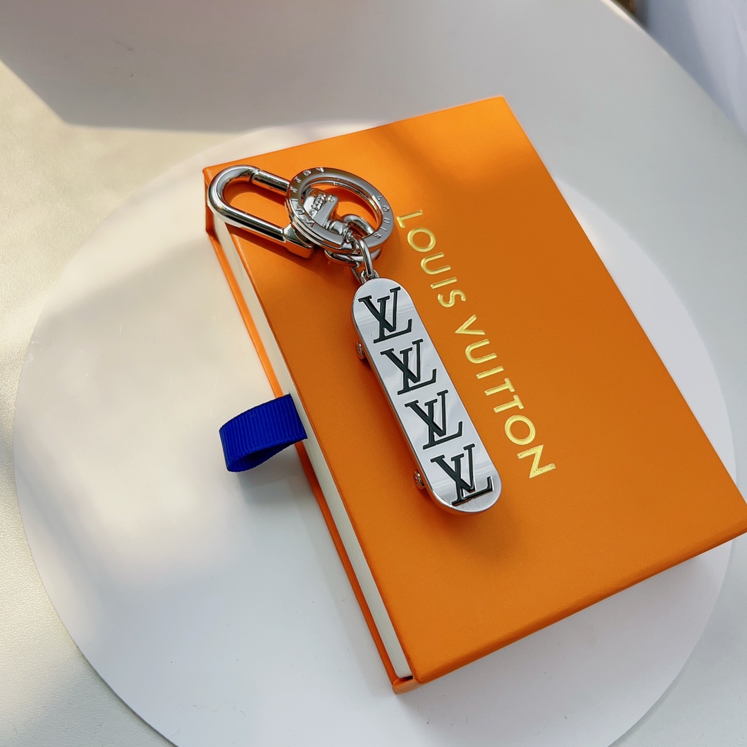 Jewelry Louis Vuitton 385 - vstockx