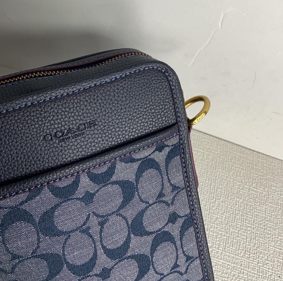 Handbags Coach CH060 size:16*21*6cm - vstockx