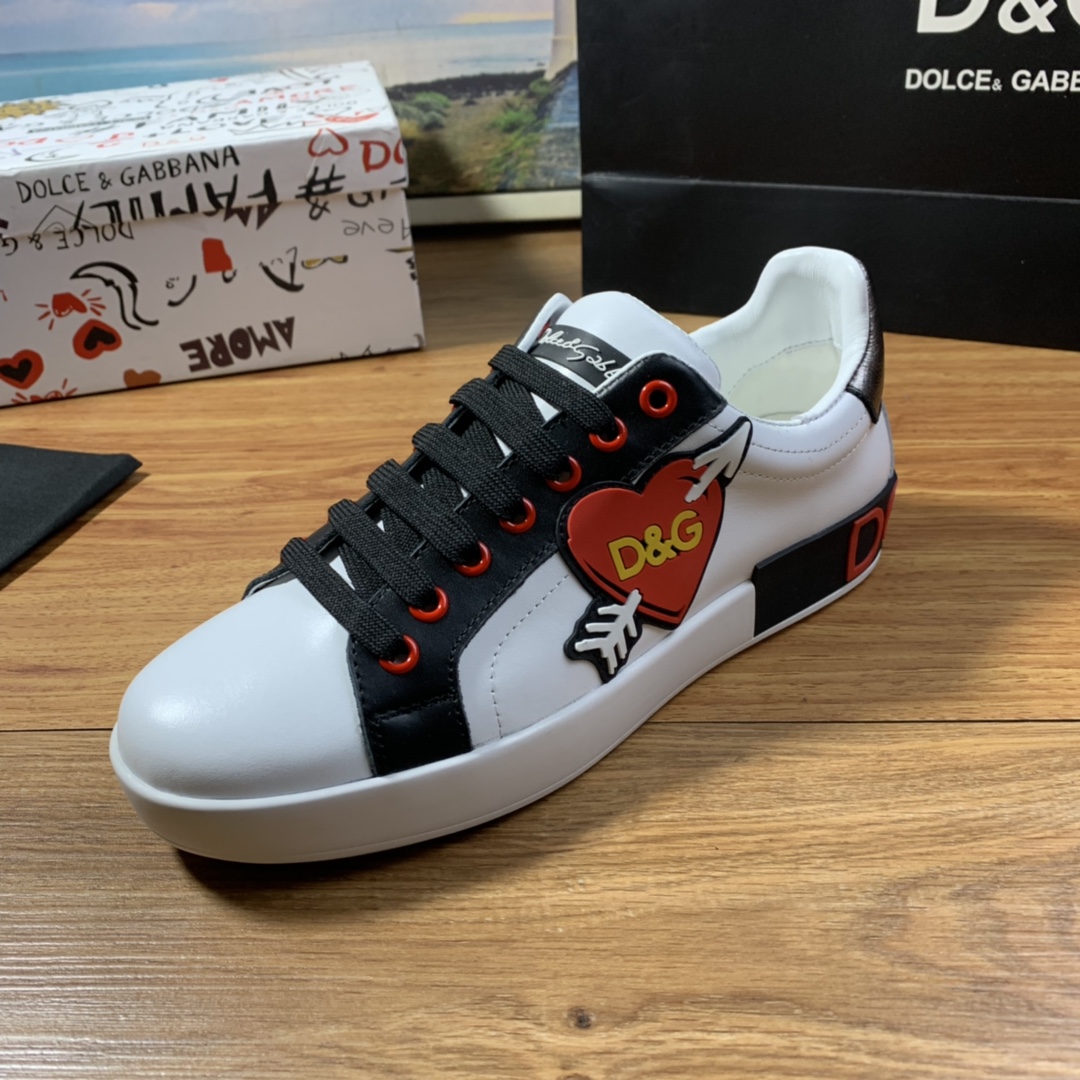 Dolce & Gabbana Low Tops Sneakers 131 - vstockx