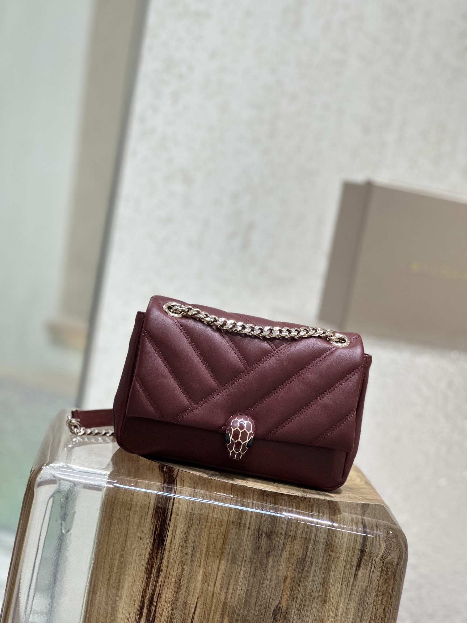 Handbags Bvlgari 287993 size:22.5*15*10 cm - vstockx