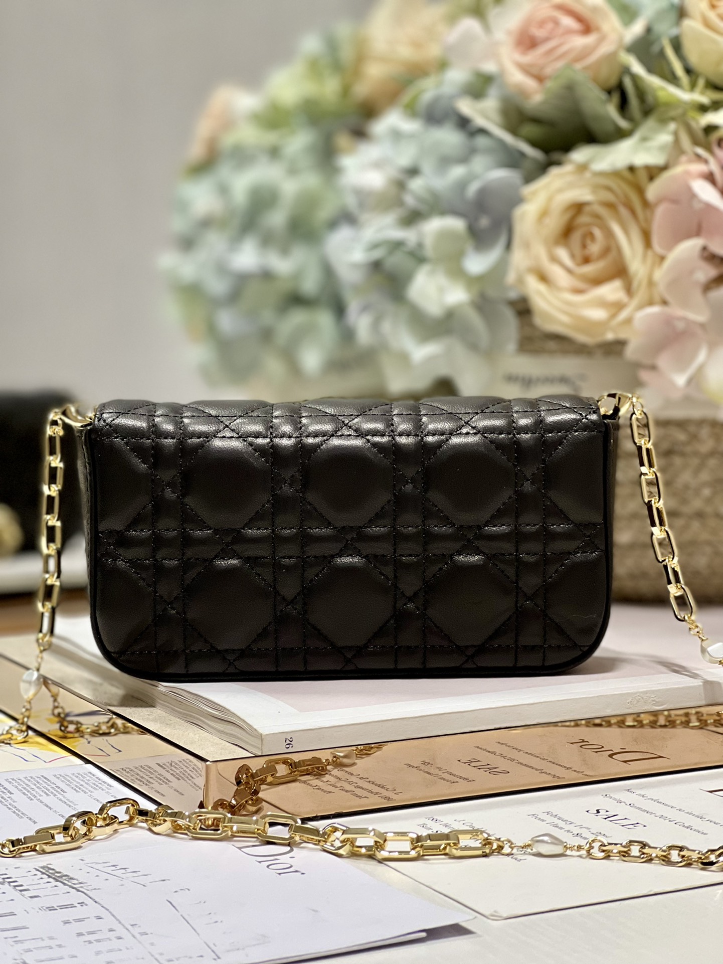 Handbag Dior 0977 size 18.5 x 10 x 4 cm - vstockx