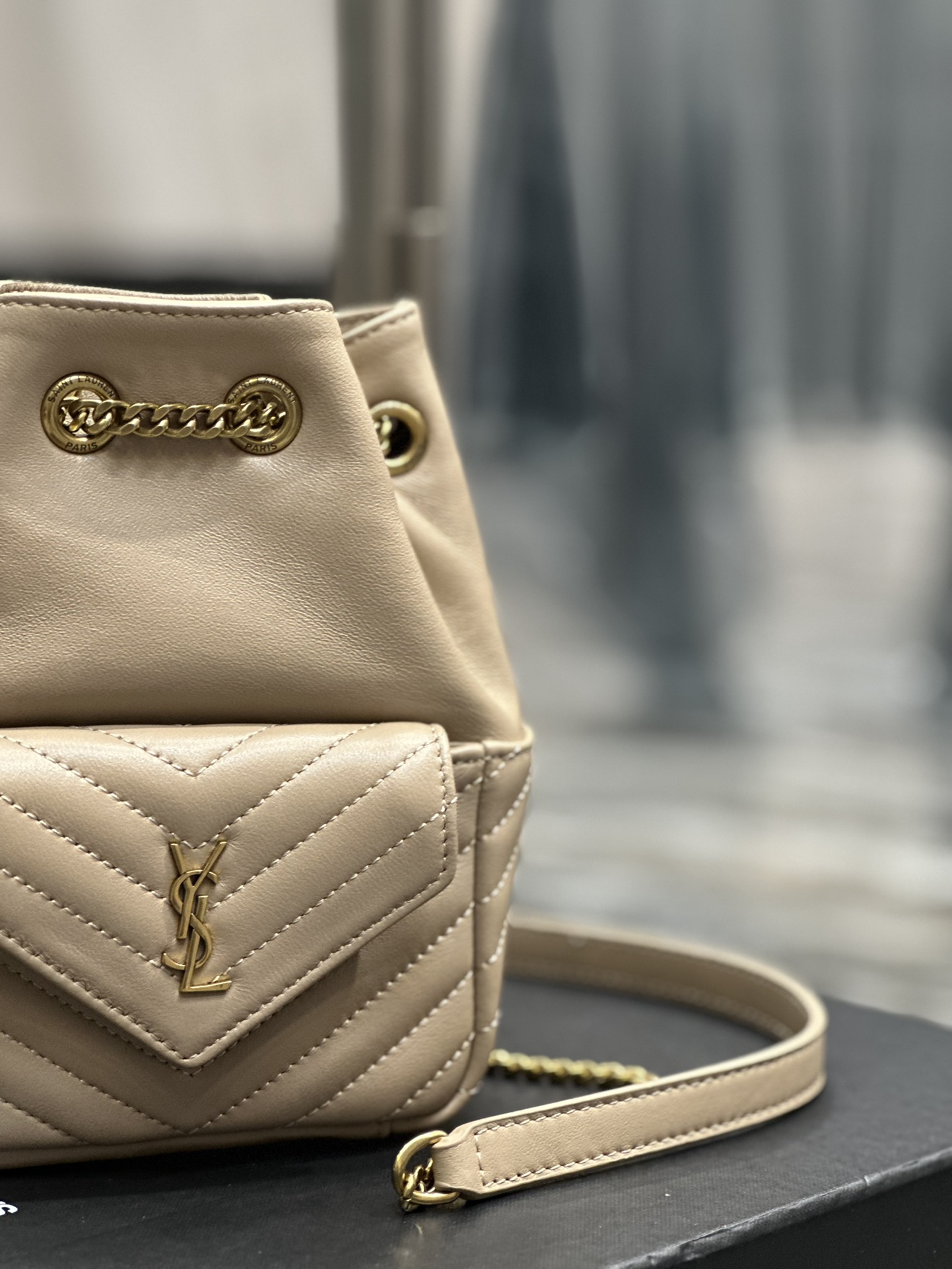 Handbags SAINT LAURENT 631052 size 19x13x13 cm - vstockx