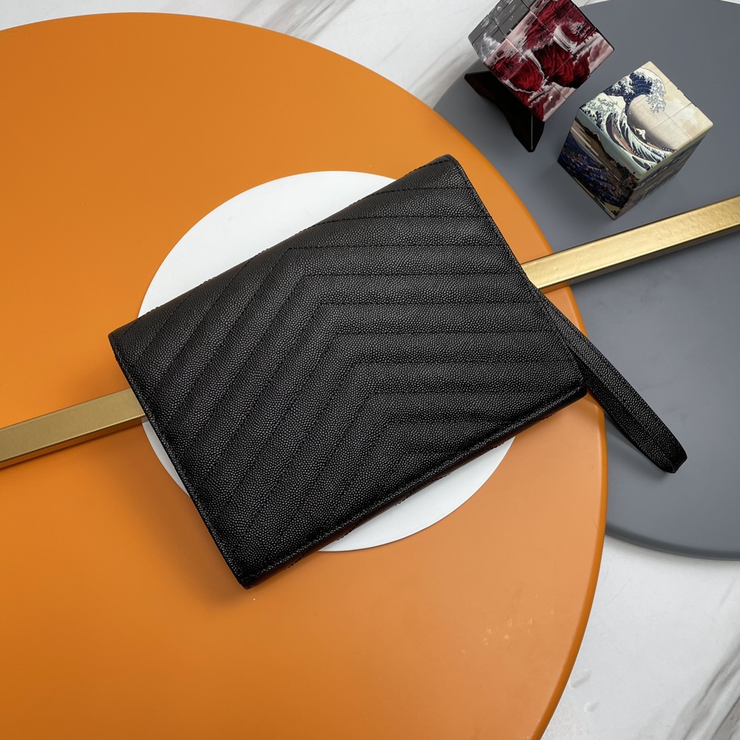 Handbags SAINT LAURENT 617662 size 21x16x3 cm - vstockx