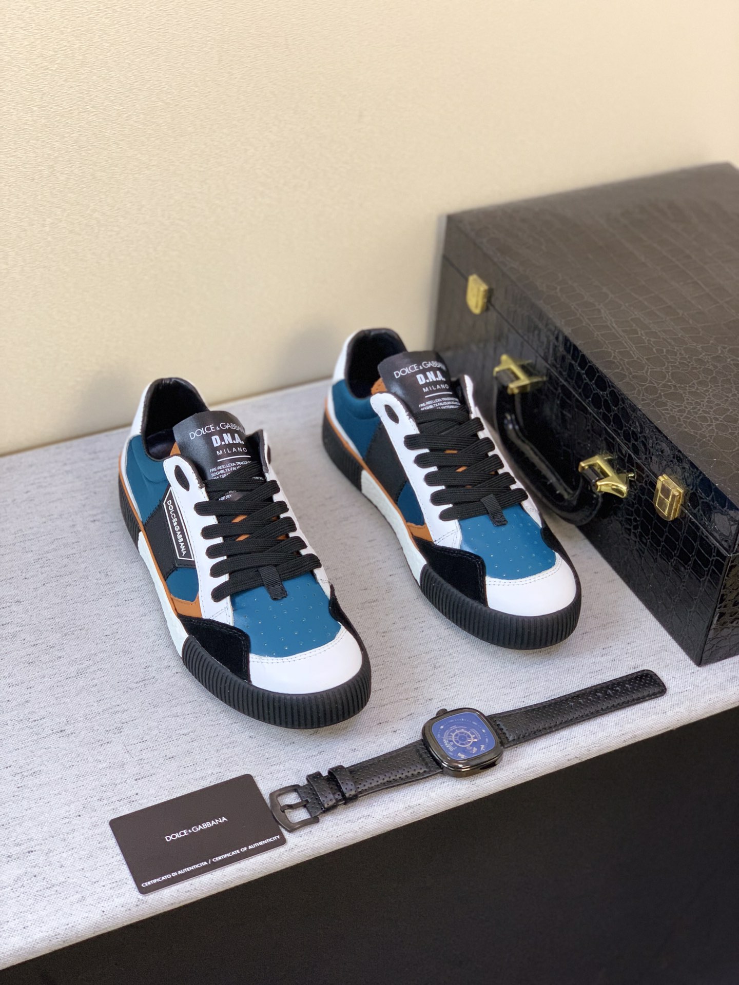 Dolce & Gabbana Low Tops Sneakers 45 - vstockx
