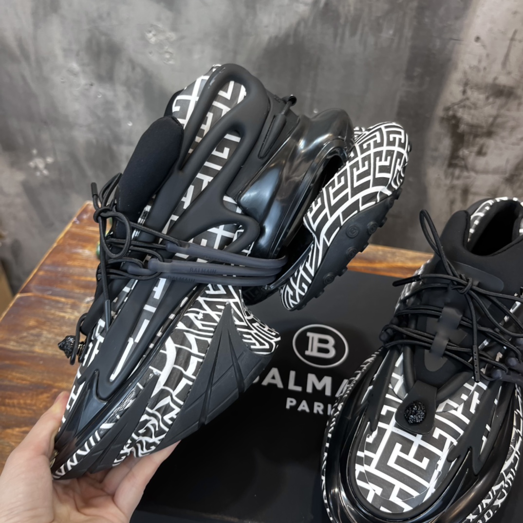 Balmain Sneaker 14 - vstockx