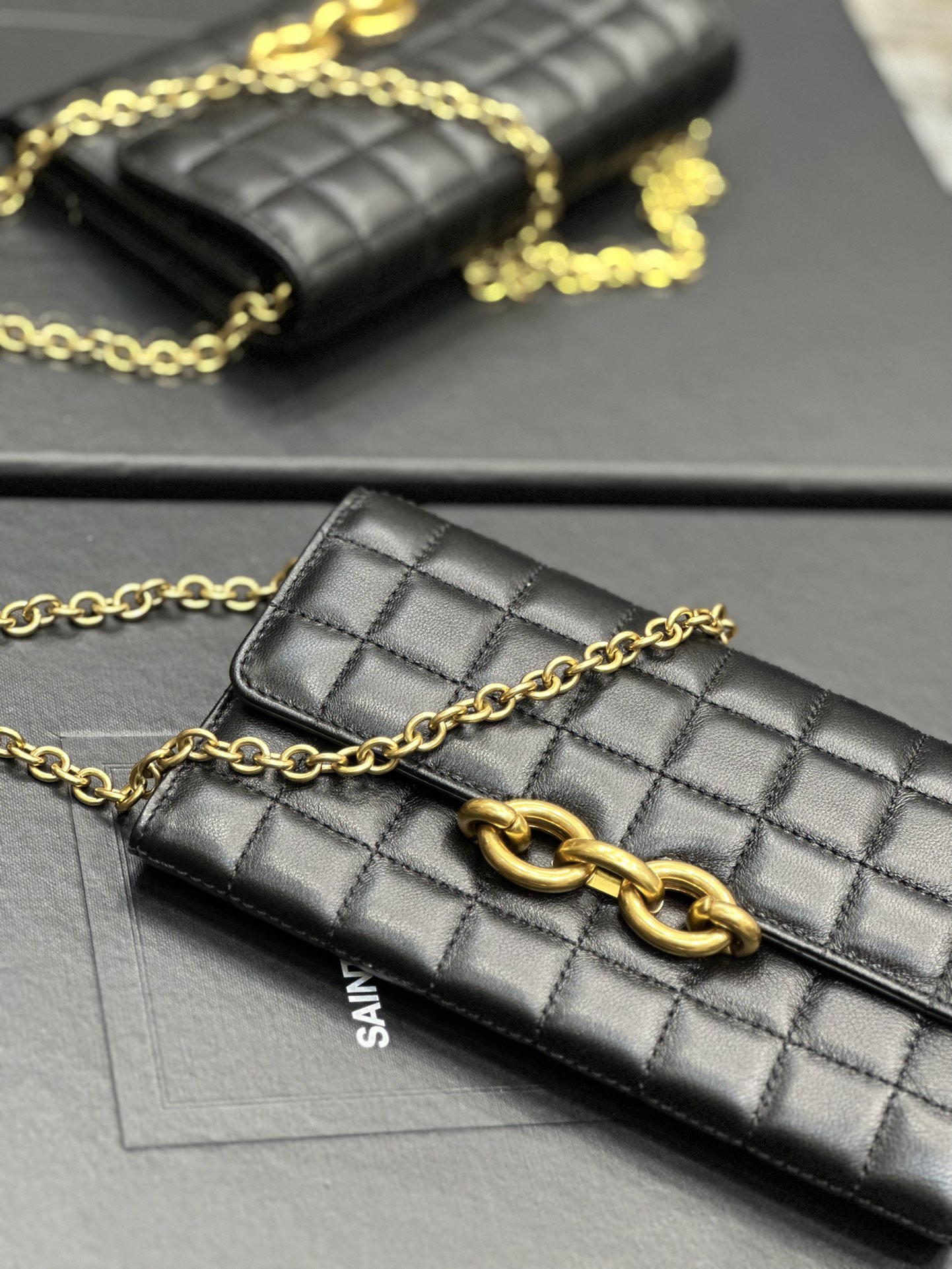 Handbags SAINT LAURENT 738109 size 19  11  4 cm - vstockx