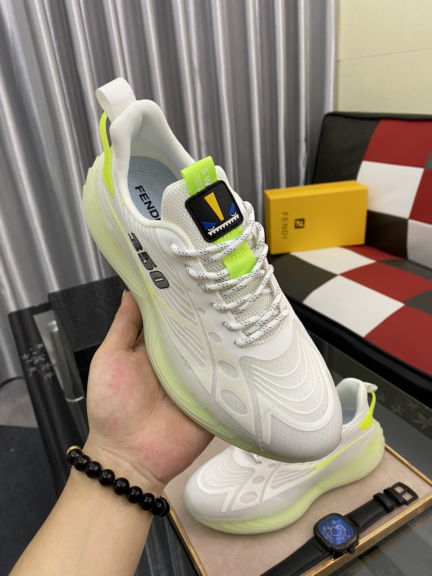 Fendi Low Top Sneakers 3 - vstockx