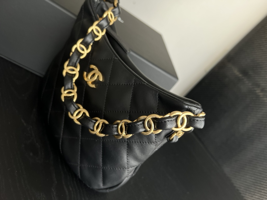 Handbag Chanel size 17.5cm24cm6 cm - vstockx