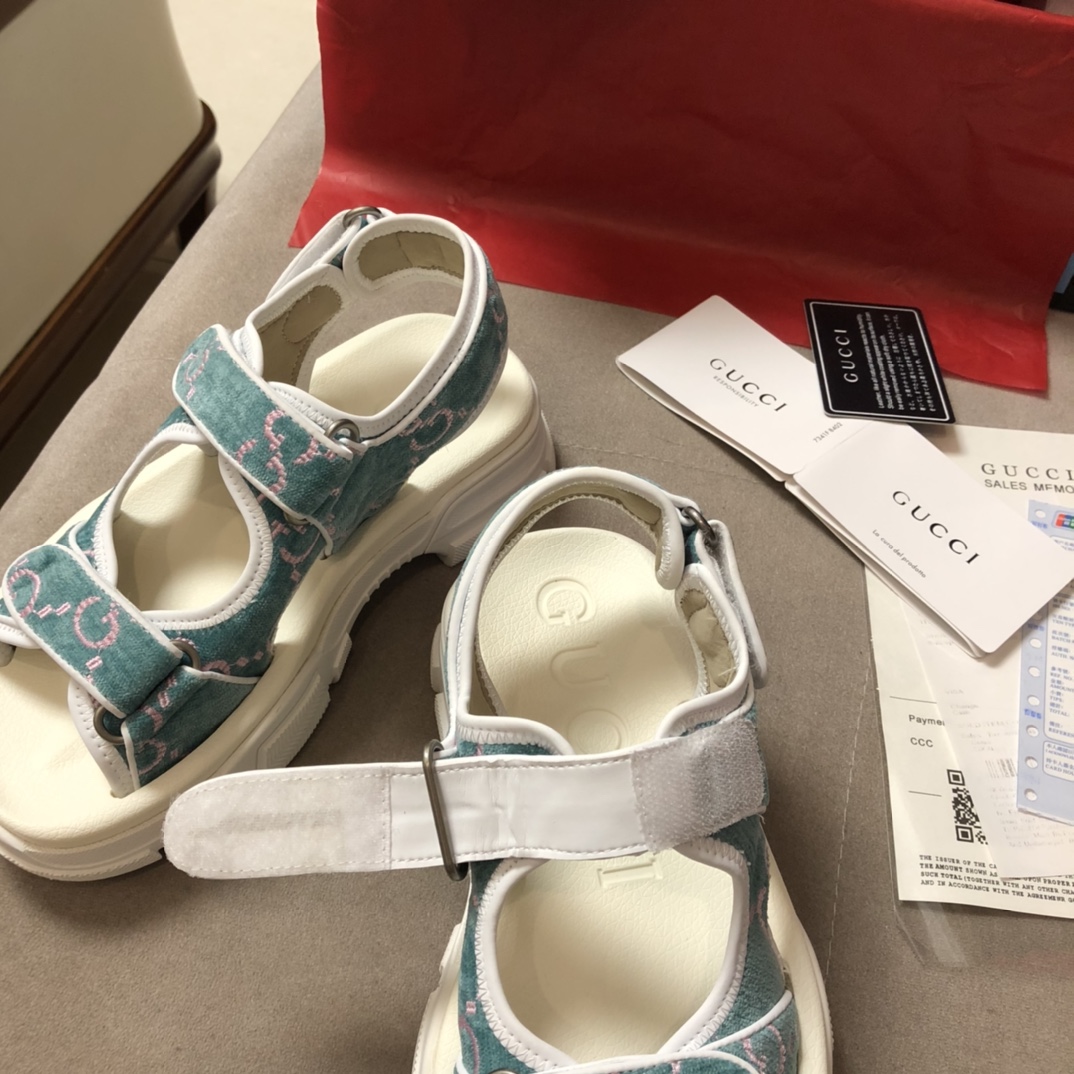 Gucci Leather espadrille with Double G WOMEN 1 - vstockx