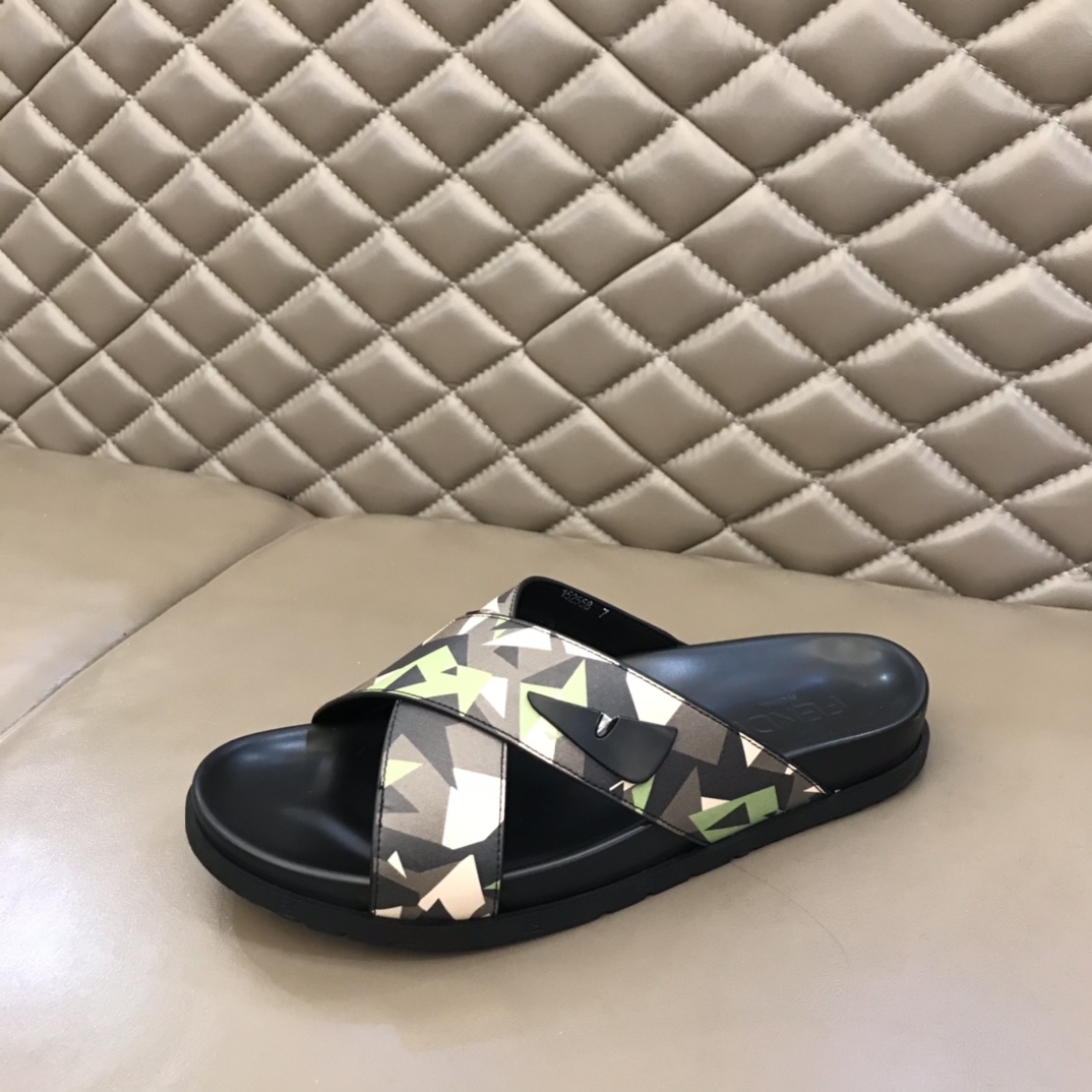 Fendi Slides 20 - vstockx