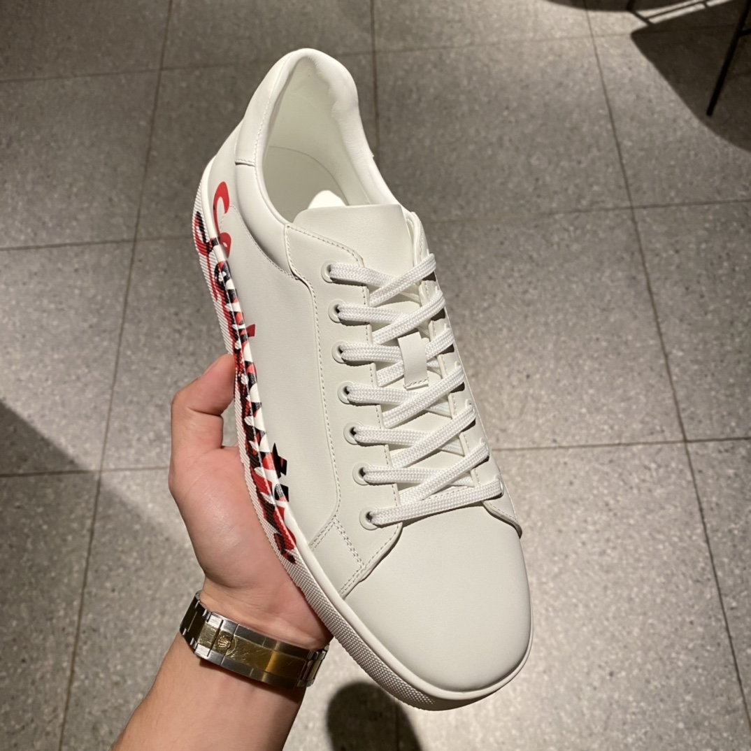 Christian Louboutin Low Top Sneakers 1 - vstockx