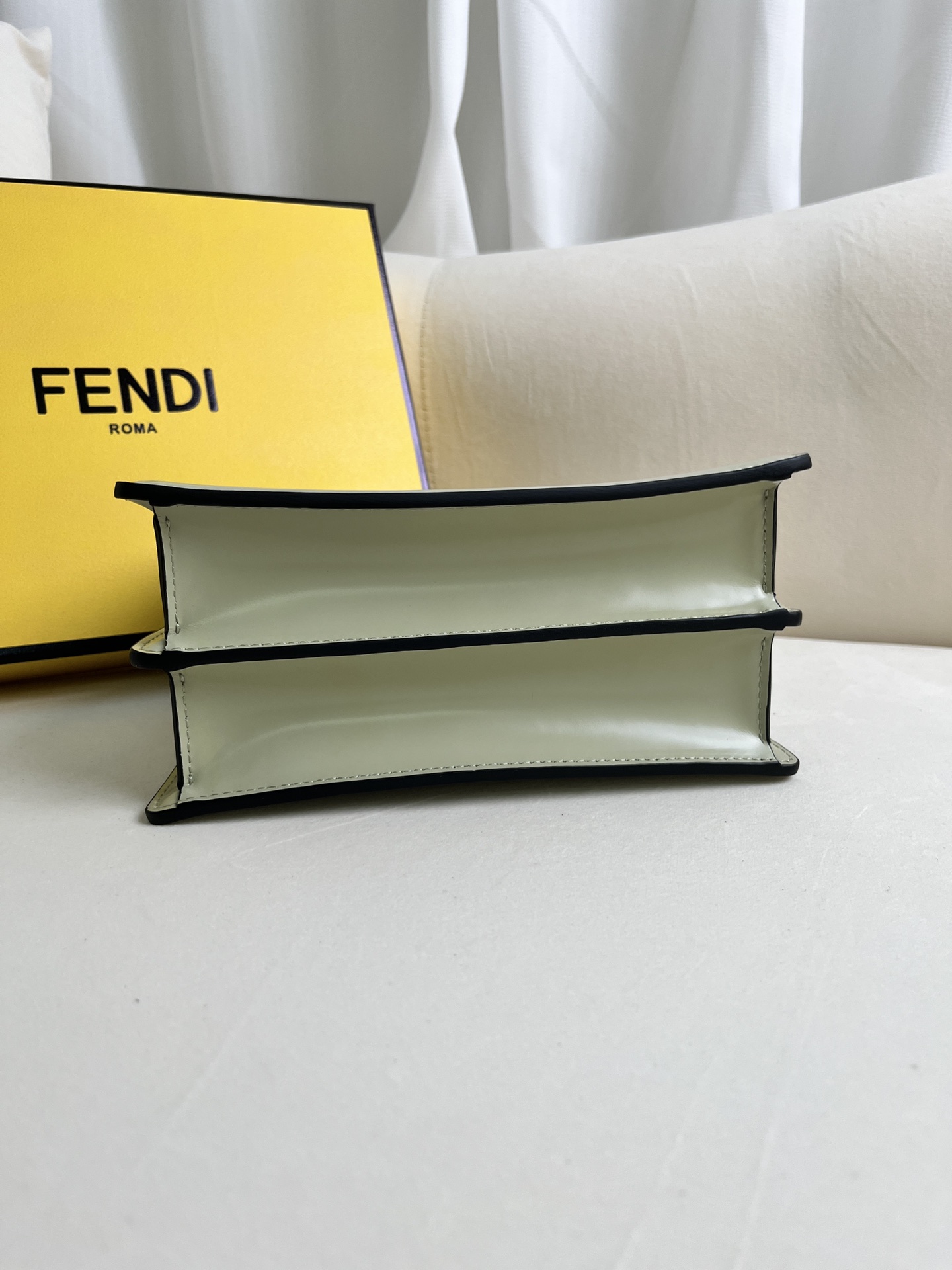 handbags FENDI 1012 size:20.5*11*14cm - vstockx