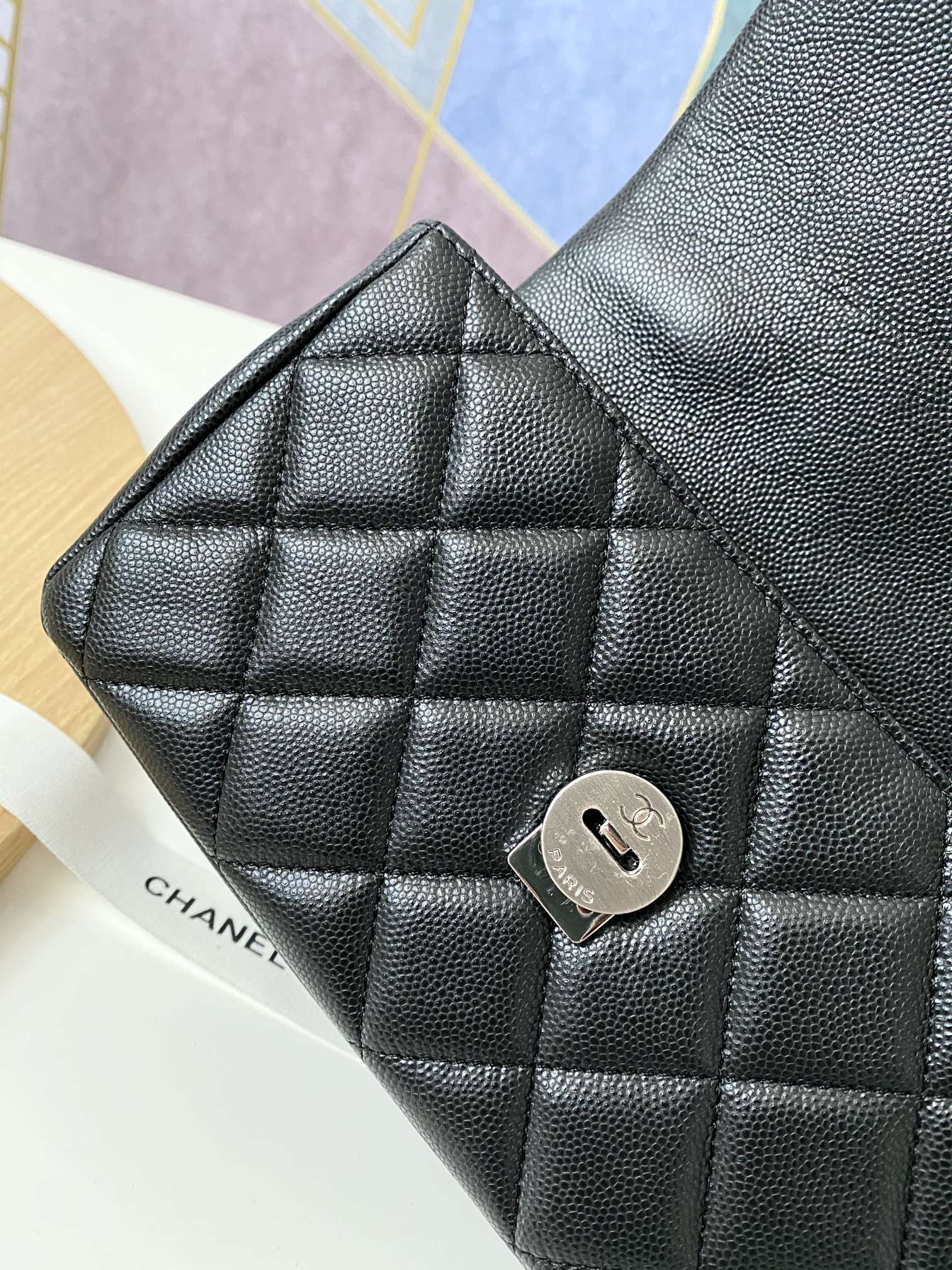 Handbag Chanel 2302 size 20x12.5x6 cm - vstockx