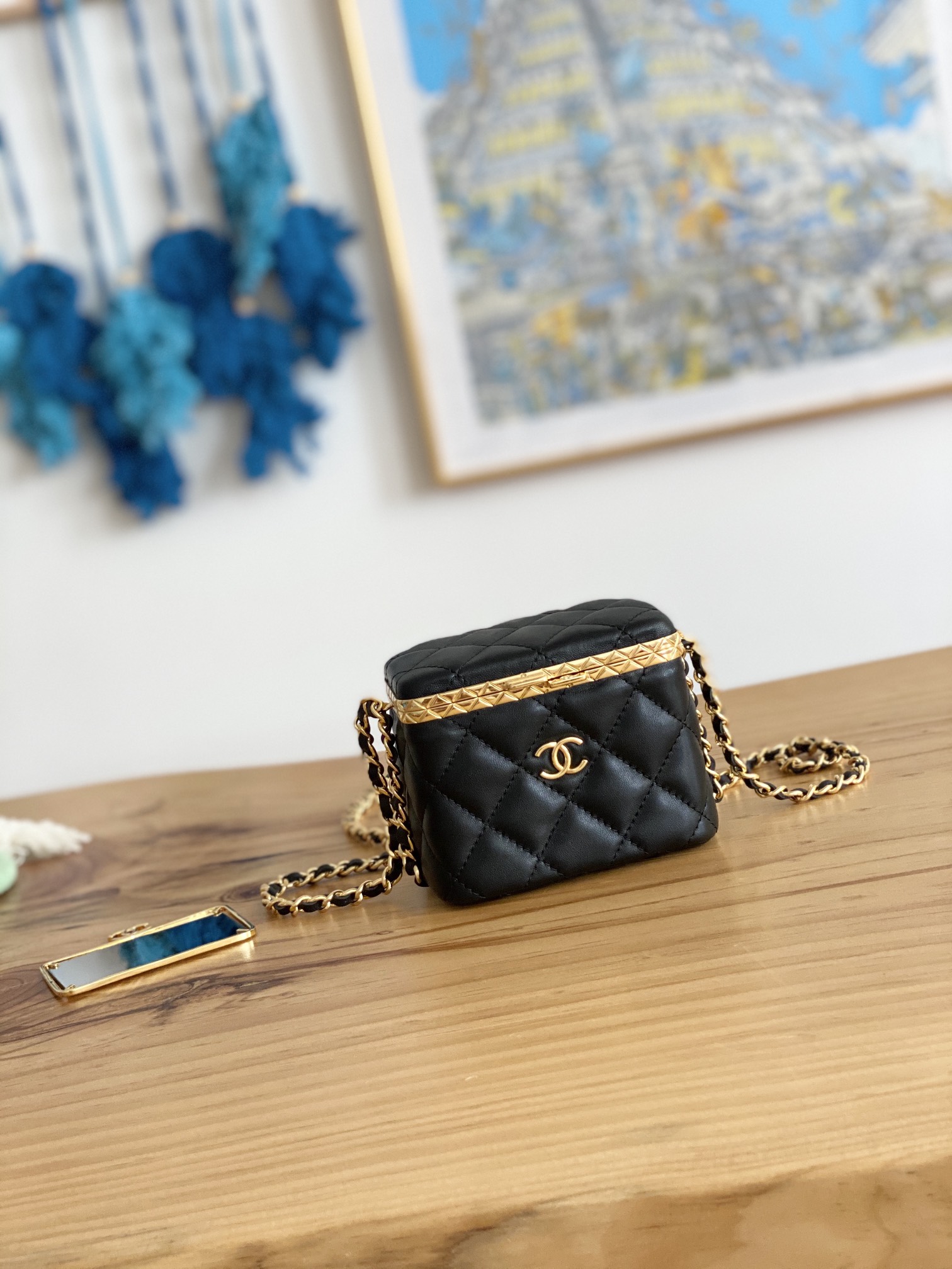 Handbag Chanel AP2717 size 9.5  11  8 cm - vstockx