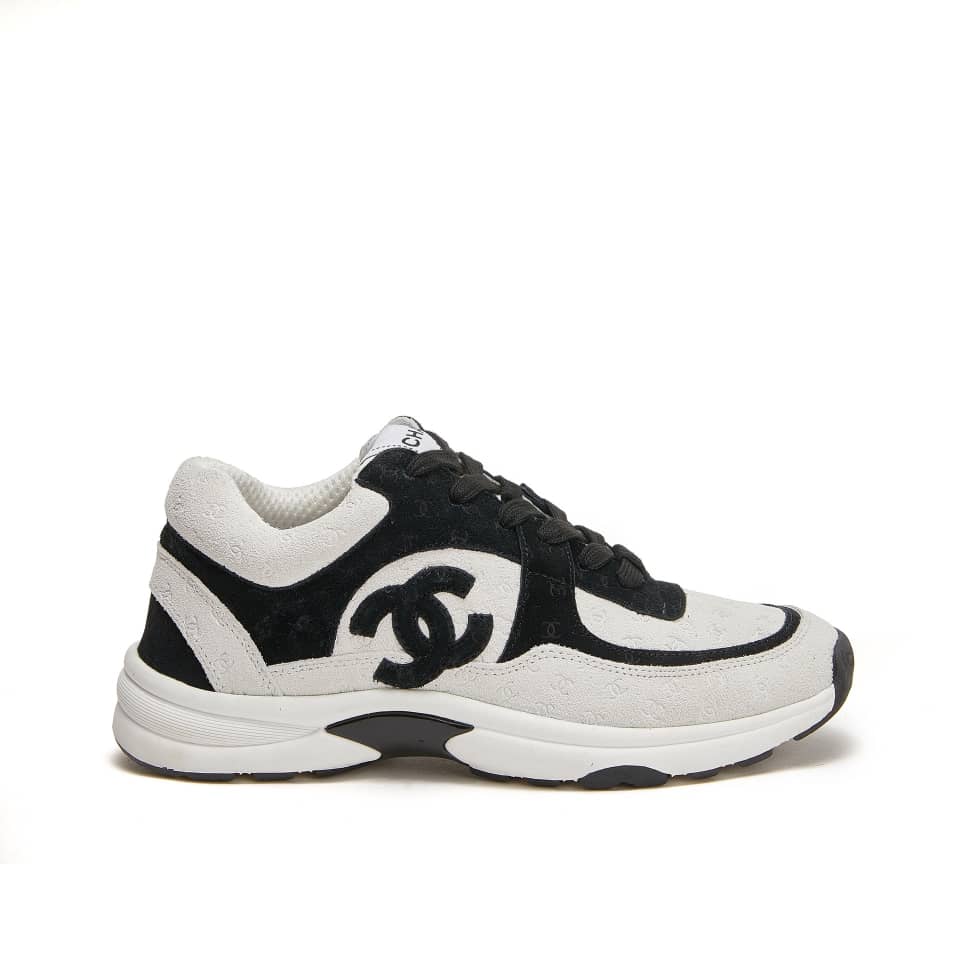 Chanel Low Top Trainer White Black (W) - vstockx