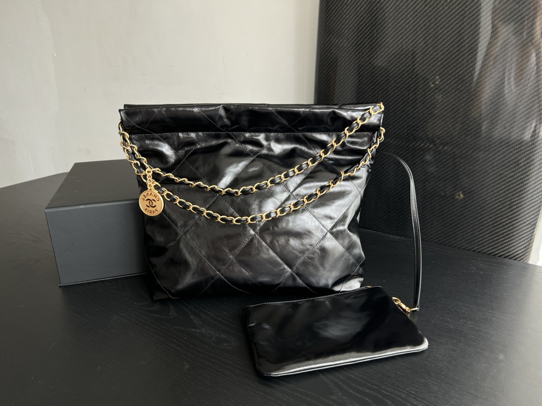 Handbag Chanel size 35cmx37cmx7 cm - vstockx