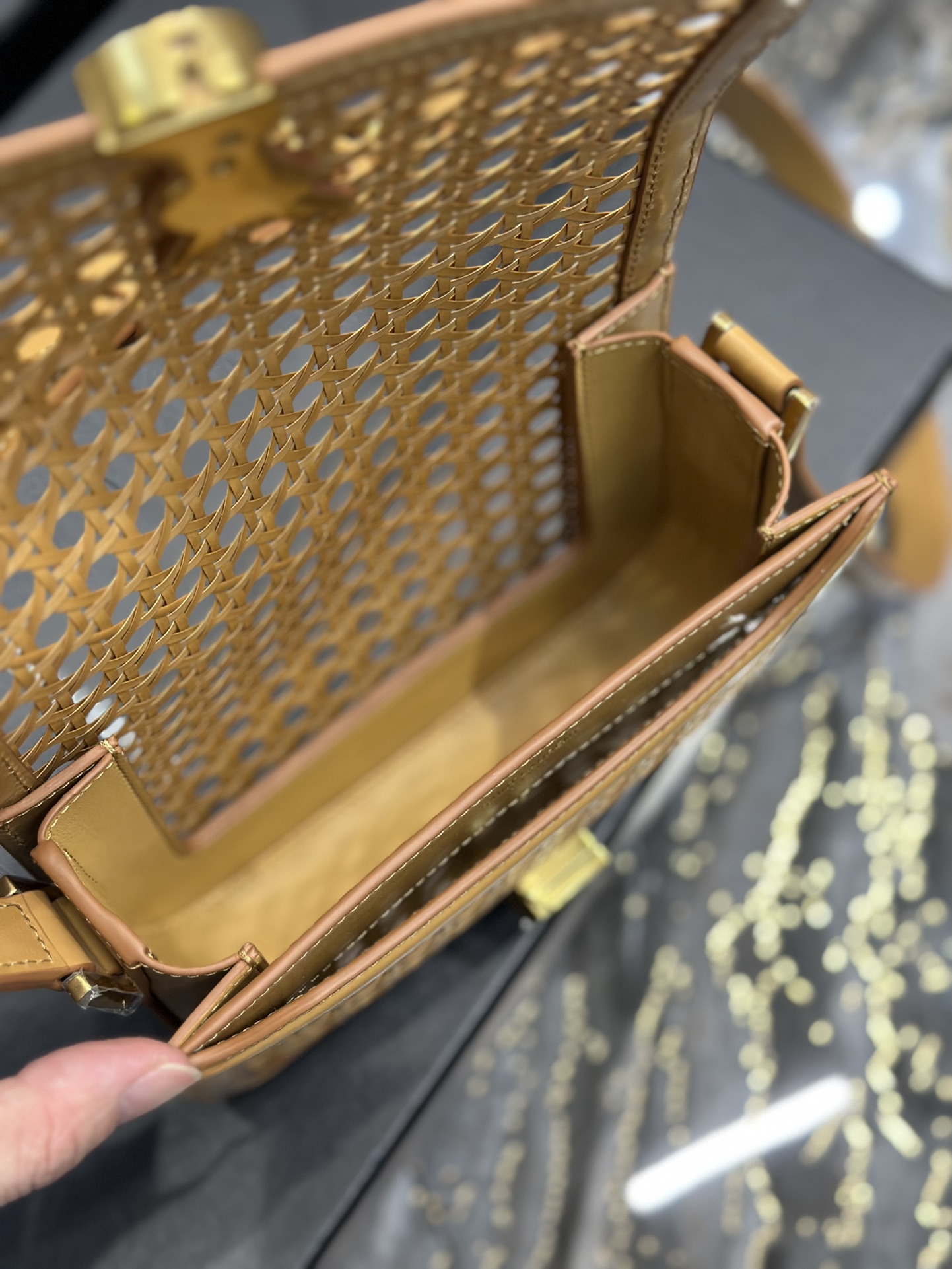 Handbags SAINT LAURENT 634306 size 19  13  5 cm - vstockx