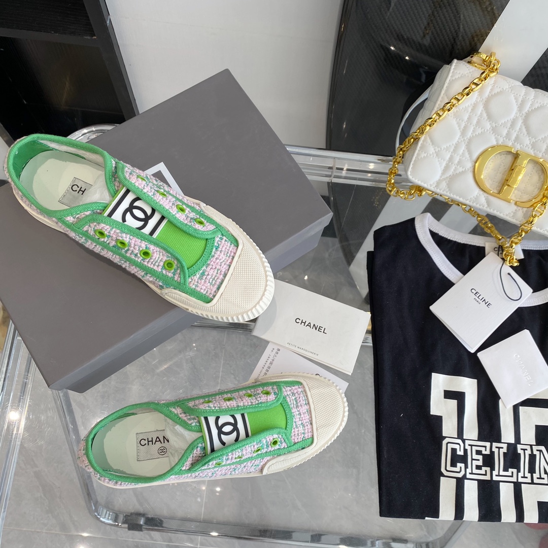 Chanel Flat canvas Sneaker 3 - vstockx
