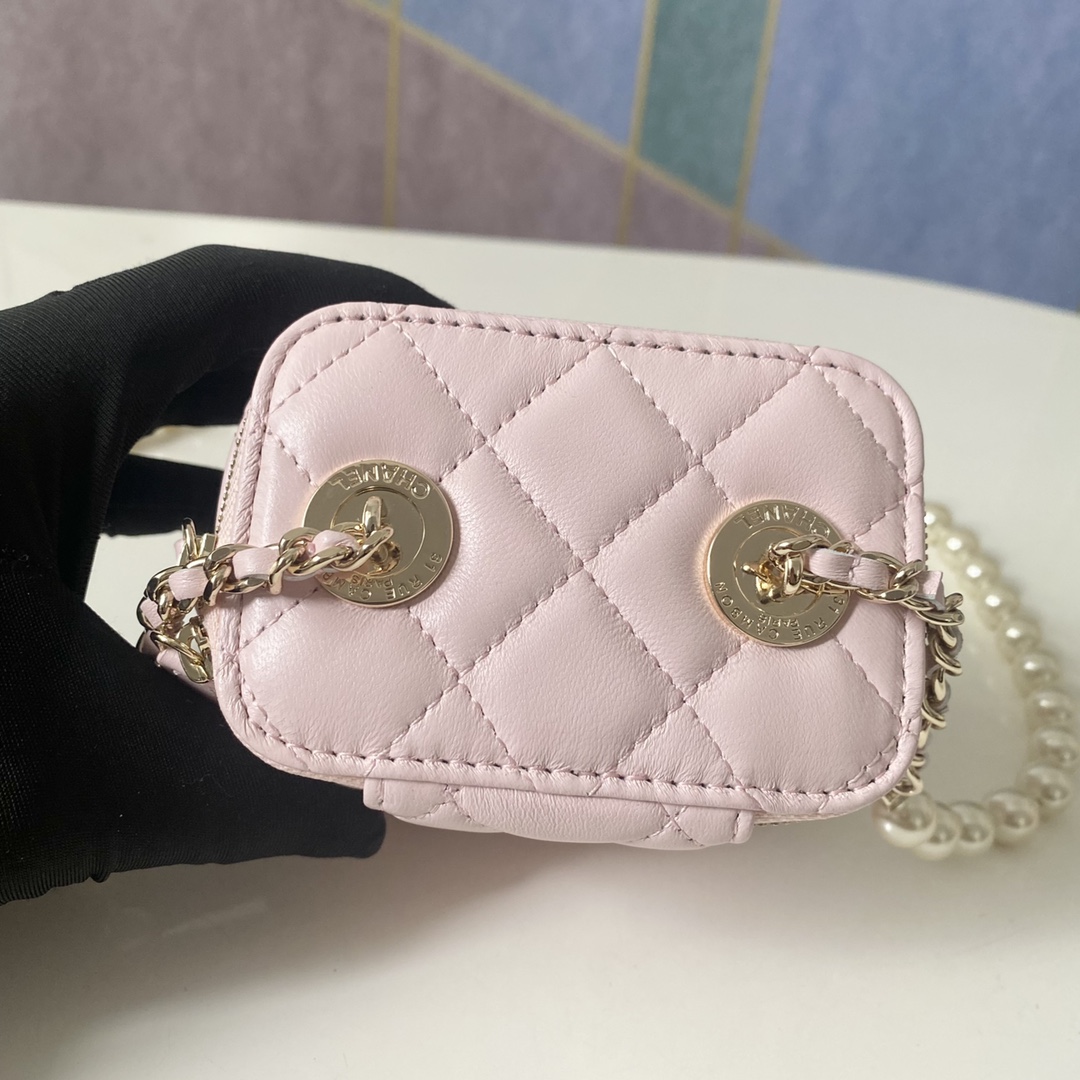 Handbag Chanel 81182 size .** - vstockx
