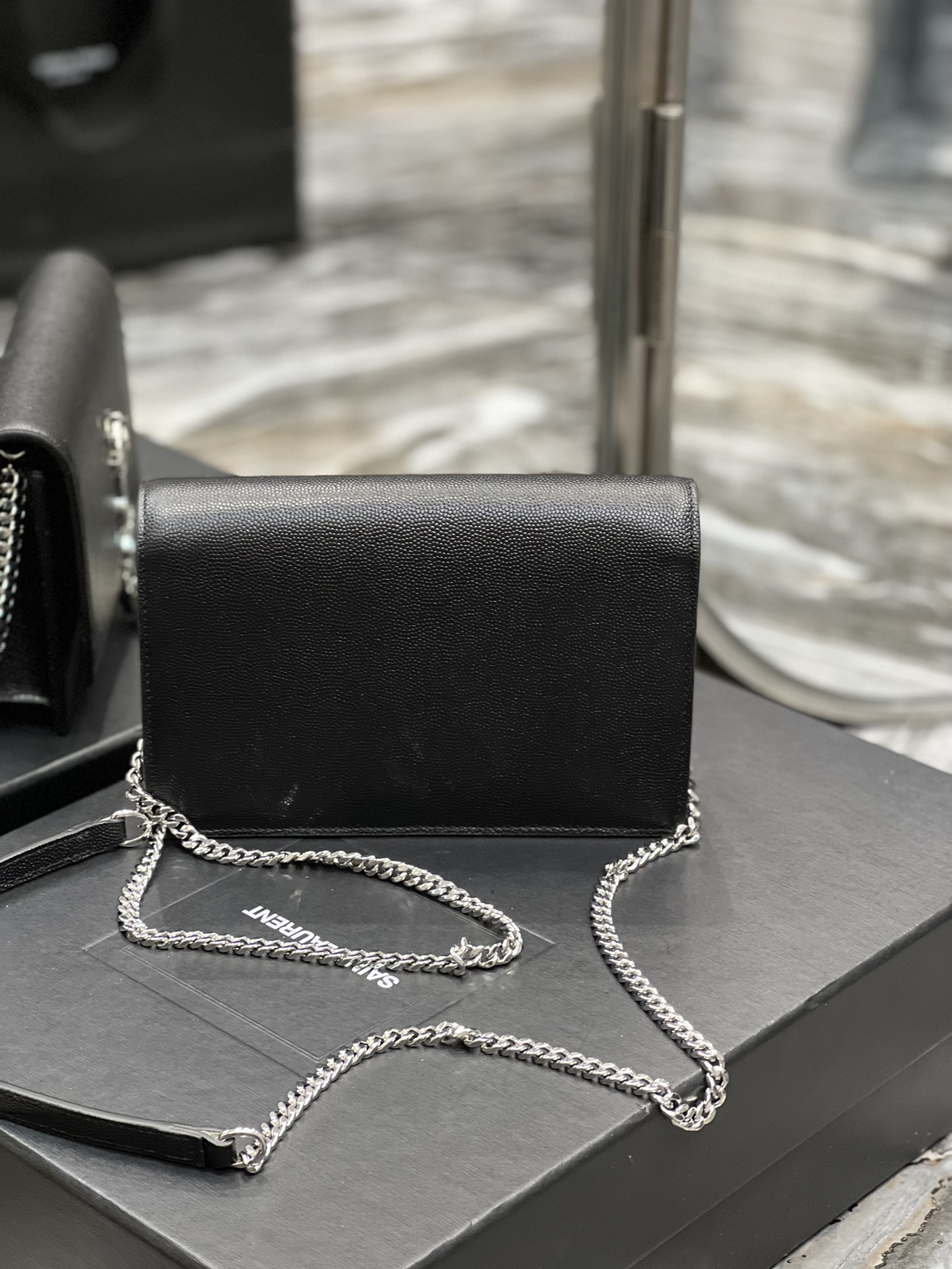 Handbags SAINT LAURENT 452159 size 19x12.5x4 cm - vstockx