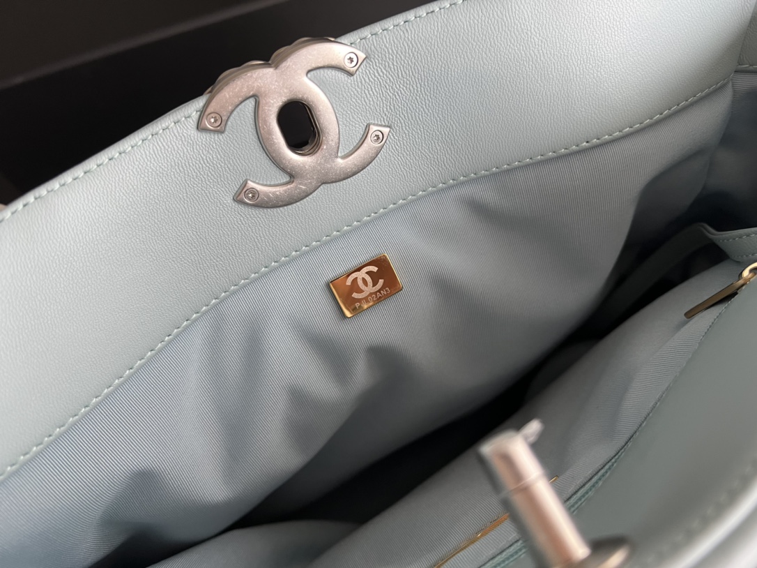 Handbag Chanel 3519 size 30cm37cm10 cm - vstockx