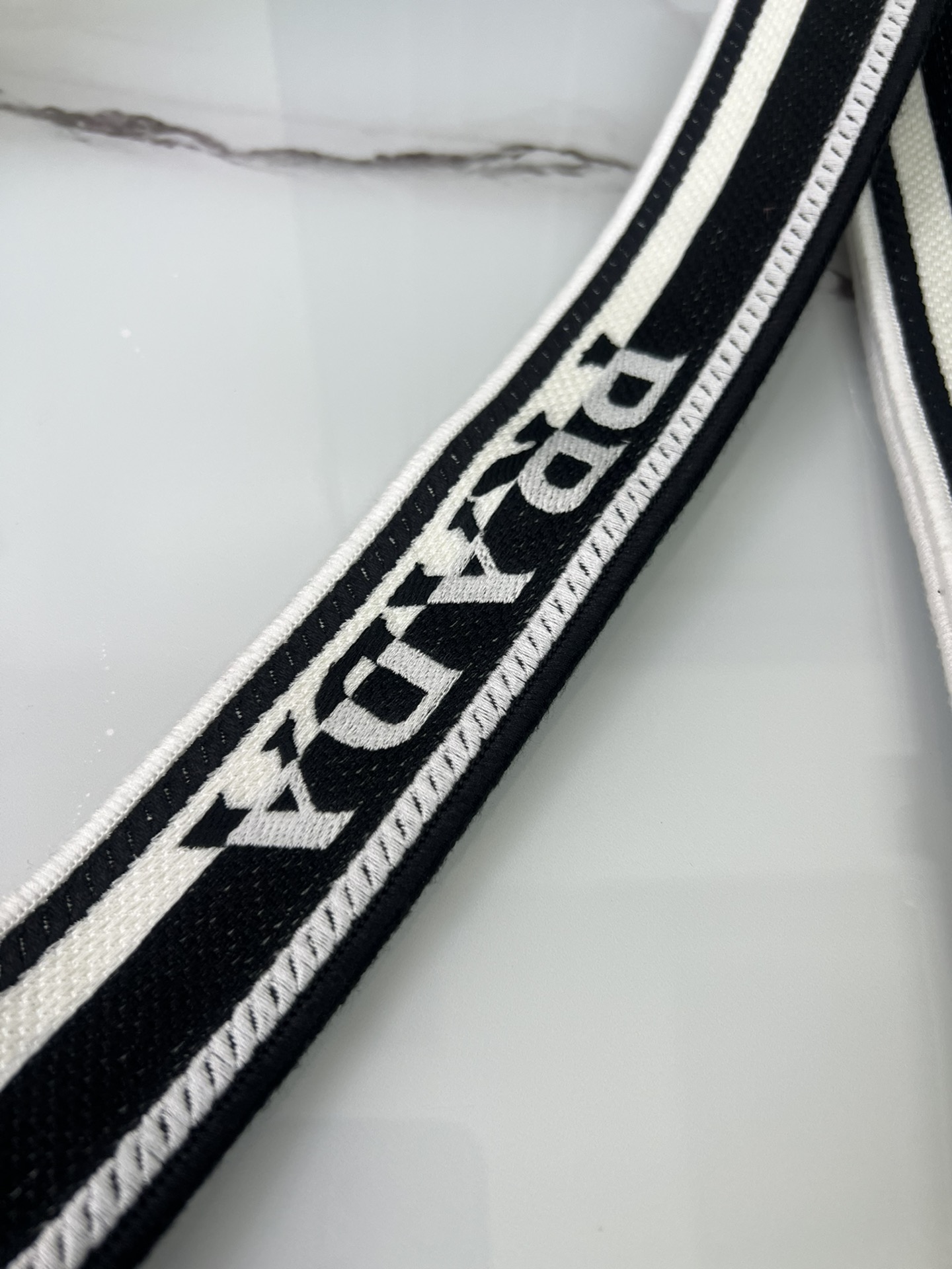 handbags prada 1BH194 23*14*6.5 - vstockx