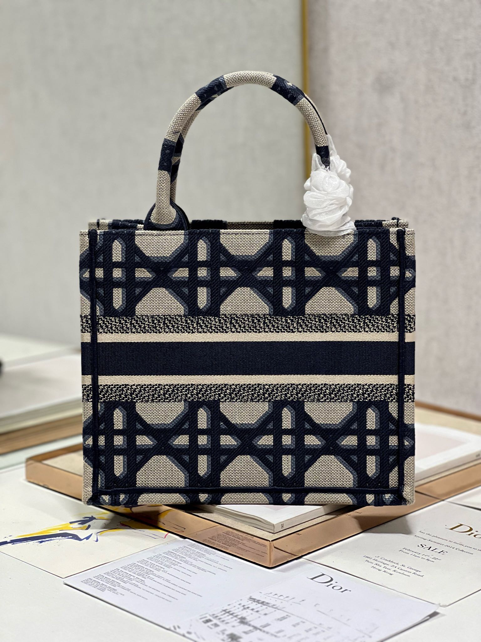 Handbags Dior mini book tote 1286 size:26.5*21*14 cm - vstockx