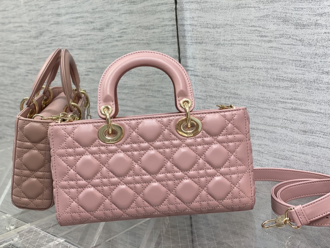Handbag Dior size 26*6*14 cm - vstockx