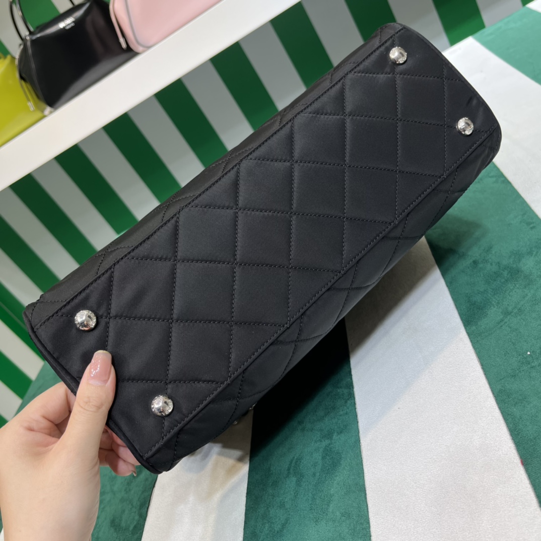 Handbags Prada BL0774 size:30*24*13 cm - vstockx