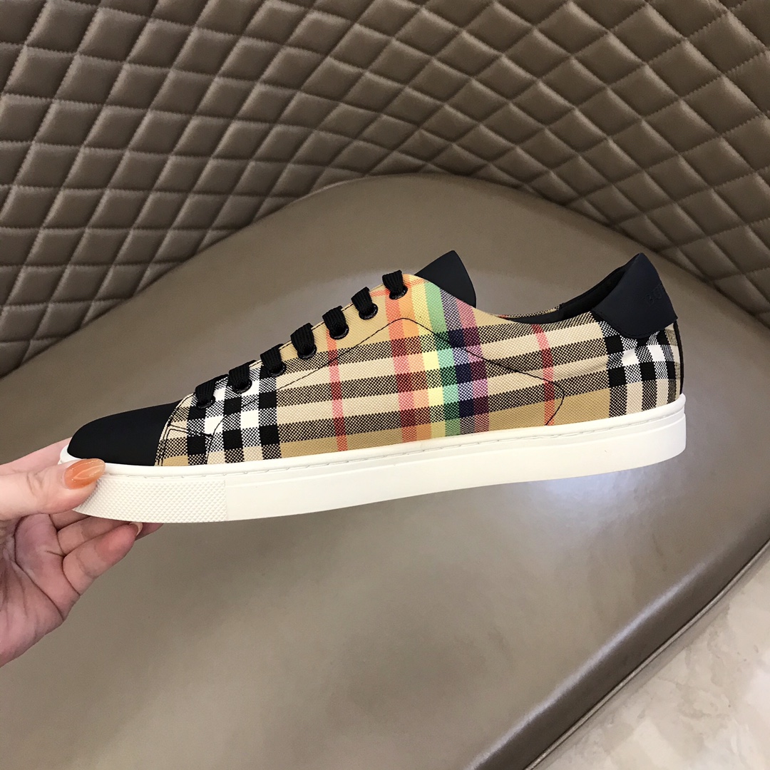 Burberry Perforated Check Sneaker 50 - vstockx