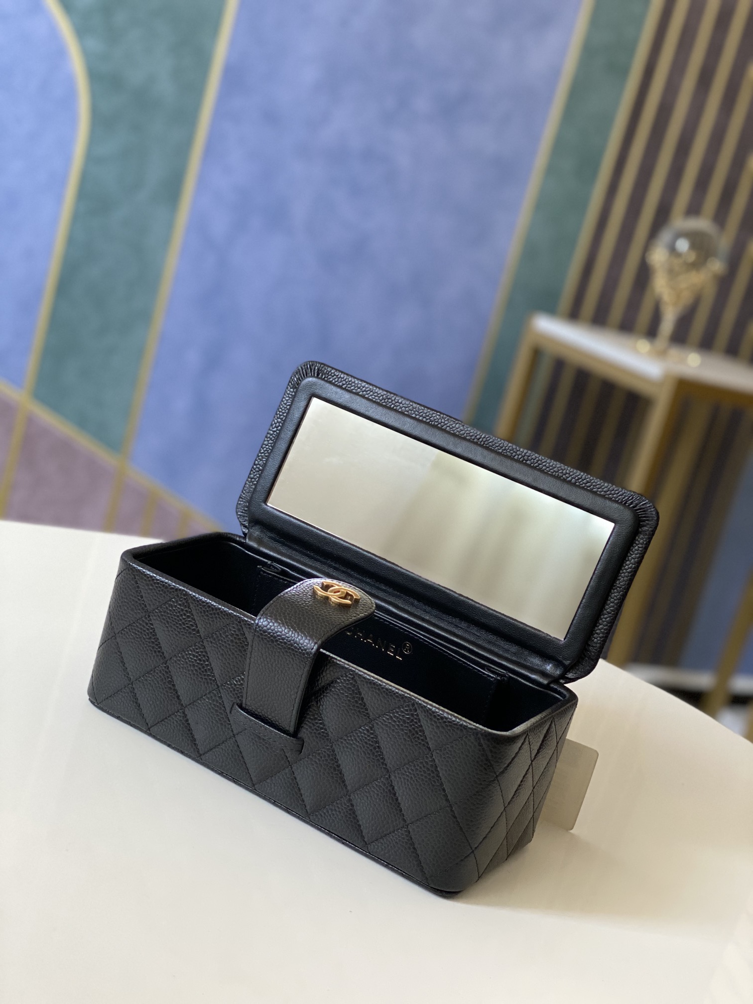 Handbag chanel 01919 size 22 10 8.5 cm - vstockx